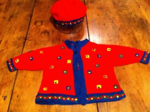 I knitted a hat to match.